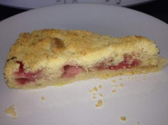 Der einfachste Erdbeer-Streuselkuchen