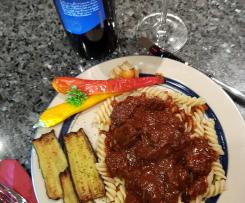 Gerrys Rinderfilet-Gulasch im Fusilli-Pastabettchen