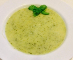 Zuchinicremesuppe Low Carb
