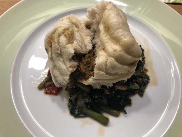 Dim Sum - Steamed Dumpling Buns - Gedämpfte asiatische Hefebällchen