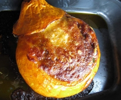 Gefüllter Hokkaido mit Kartoffelbrei - gluten- und milchfrei