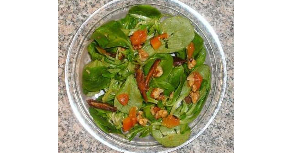 Orientalischer Feldsalat von sauerampferstängelchen. Ein Thermomix ...