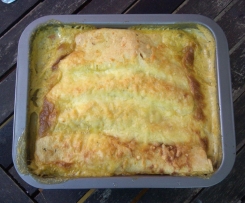 Überbackene Pfannkuchen mit Ratatouille-Füllung