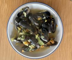 Miesmuscheln in Knoblauchsauce