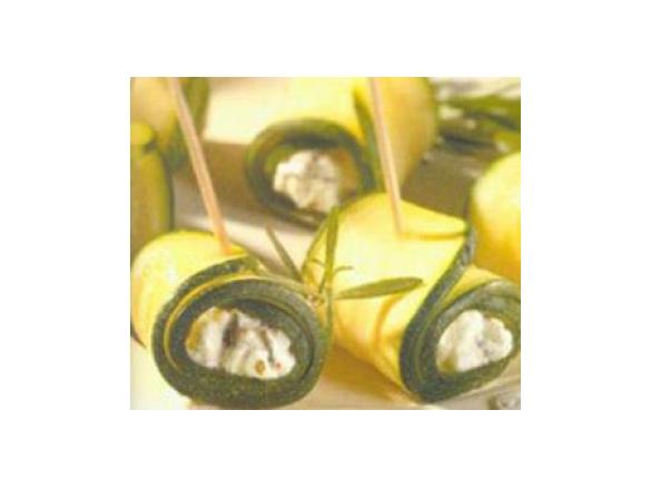 Zucchiniröllchen mit Käse und Rosmarin