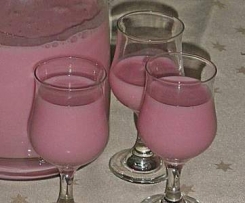 Cremiger Erdbeerlikör