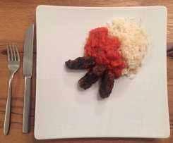 Glyx Cevapcici mit Paprika-Tomaten Sugo und Reis