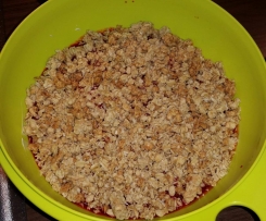 Vanille Creme mit Himmbeeren und Knuspermüsli