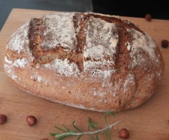 Haselnuss-Rosmarin-Brot - lecker und weizenfrei