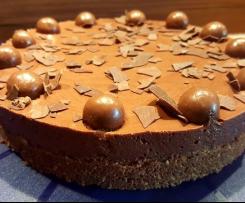 Schnelle kleine Mousse au Chocolat Torte ohne backen (18er Springform)