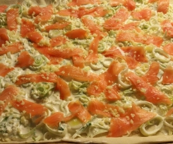 Flammkuchen mit Lauch & Lachs