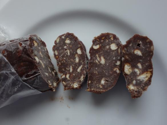 Variation Russische Schoko-Wurst: Сладкая колбаска