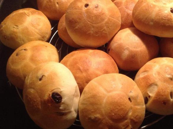 Rosinenbrötchen oder Gritibänz