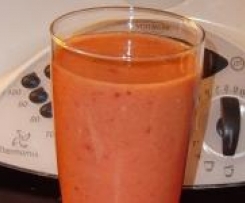 Erdbeer-Banane-Apfel  Smoothie