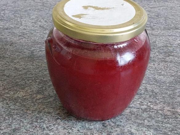 Johannisbeermarmelade mit Prosecco