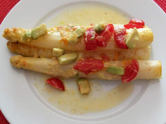 fruchtig-pikant gratinierter Spargel