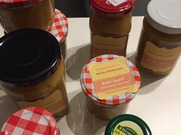 Apfel-Kaki-Marmelade mit Zimt