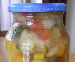 Zucchinisalat einkochen