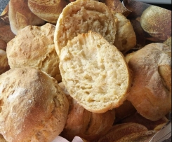Brötchen / Baguette großporig und knusprig
