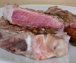 Chuleton de Tenera (Rindersteak mit Knochen)
