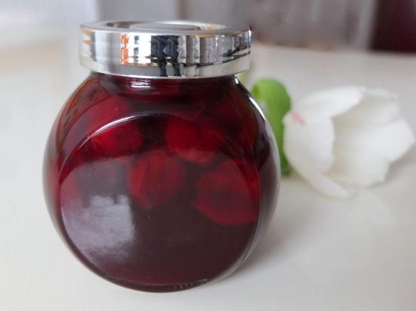 Sauerkirsch-Amaretto-Marmelade