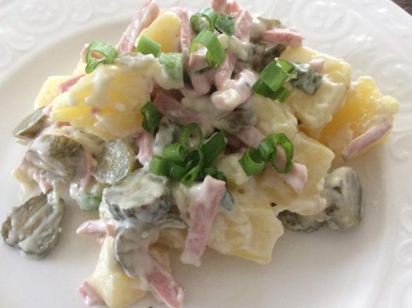 Klassischer  Kartoffelsalat