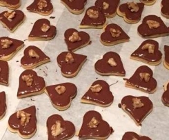 Gefüllte walnussherzen