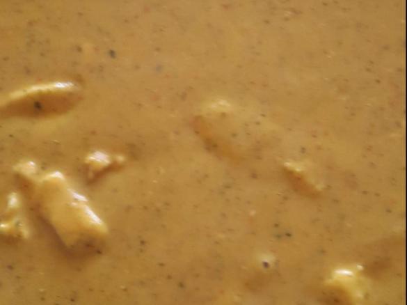 Curry-Kokossuppe mit Hähnchen und Gemüse