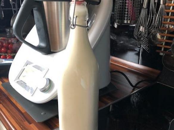 Salat-Dressing auf Vorrat