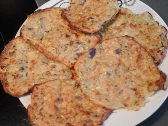 Reibekuchen aus kartoffeln/Zucchini vom Backofen 