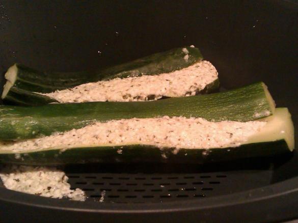Gefüllte Zucchini mit Feta