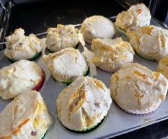 Pikante Muffins mit Käse