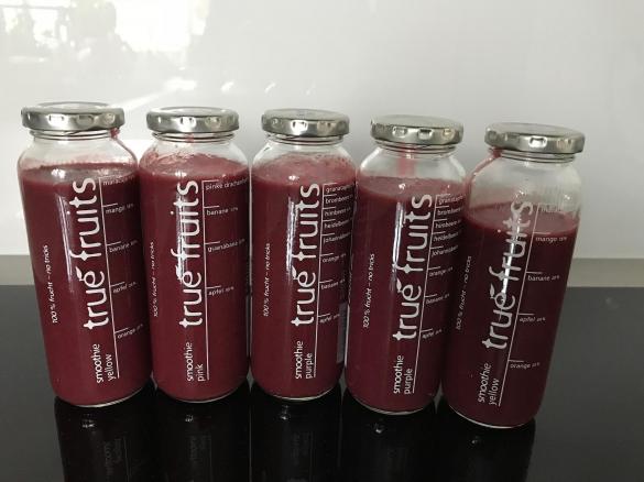 Smoothie mit roten Früchten