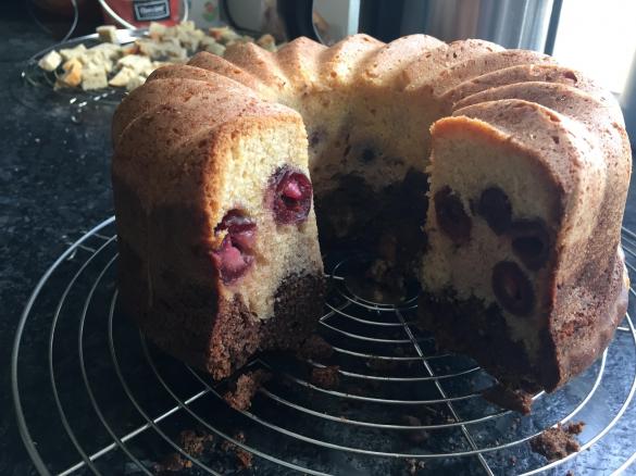 Fruchtiger Schoko-Napfkuchen