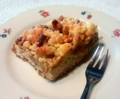 Walnusskuchen mit Streuseln vom Blech