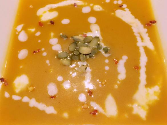 Thai Curry Kürbissuppe