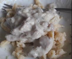 Schweinegeschnetzeltes Zwiebelrahm mit Spätzle
