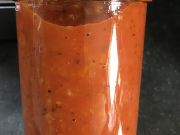 Tomatensoße mit Gemüse