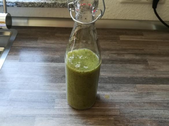 erfrischender Kiwi-Minz-Drink