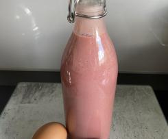 Himbeeriger Eierlikör