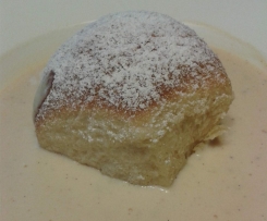 Rohrnudeln mit Vanilliensoße 