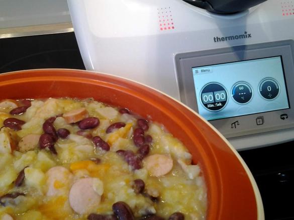 Gemüseeintopf mit Bockwurst