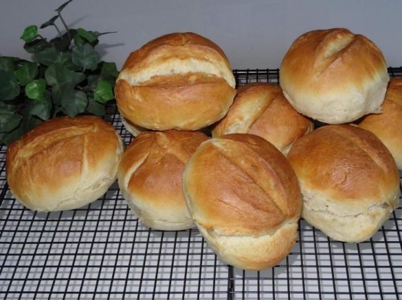  Brötchen oder Semmeln