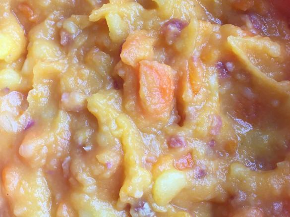 Möhren-Kartoffel-Gemüse wie von Oma oder "Möhren durcheinander"