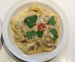 Tortelini mit Pilzrahmsauce