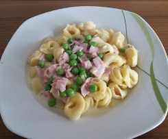 Tortellini panna