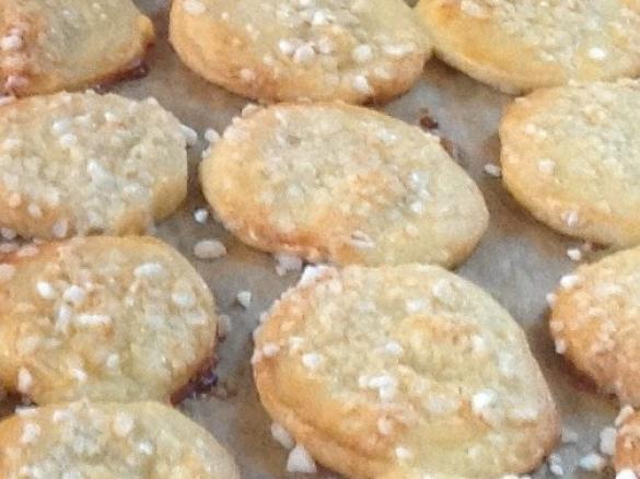 Oma's Schmandplätzchen         -                                                           Teig ohne Zucker