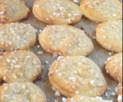 Oma's Schmandplätzchen         -                                                           Teig ohne Zucker