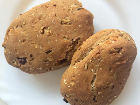 Mandelmilch-Müslibrötchen (Vegan)