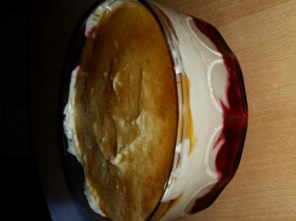 Himbeere mascarpone dessert